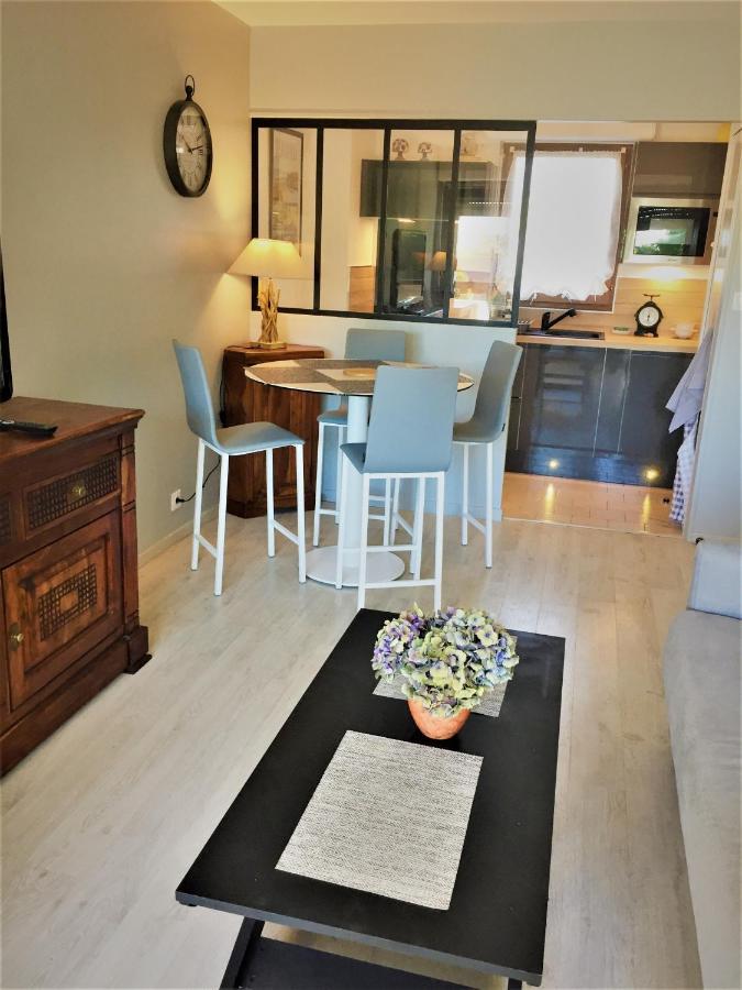 Domaine Prive, , Piscine, Jacuzzi, Joli Appartement Deauville Exteriör bild